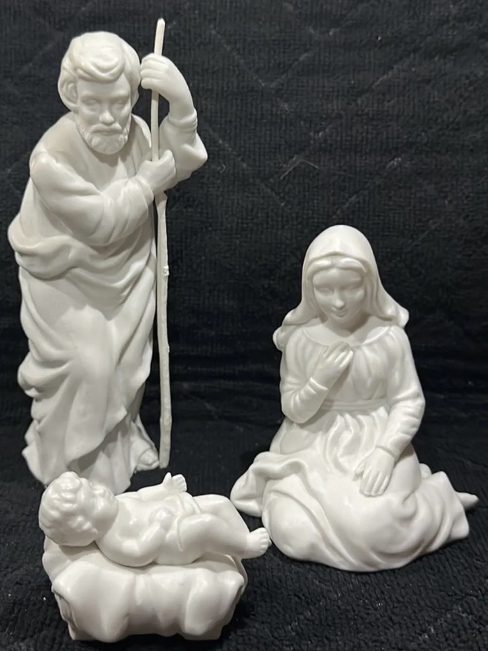 Vintage 1981 Avon Nativity Collectibles Holy Family 3 Porcelain Figure Set